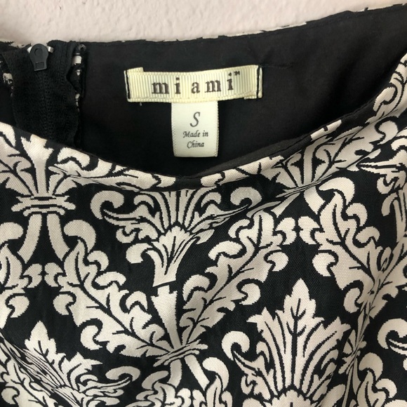 Francesca’s | Formal Dress - Picture 3 of 3